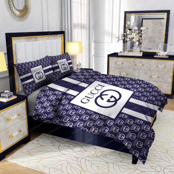 Gray And White Emblematic Gucci Recurring Logo Motifs Bedding Sets - Image 3