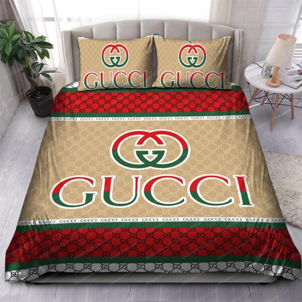 Gucci Logo Red And Green With Beige Background Color Bedding Sets - Image 4