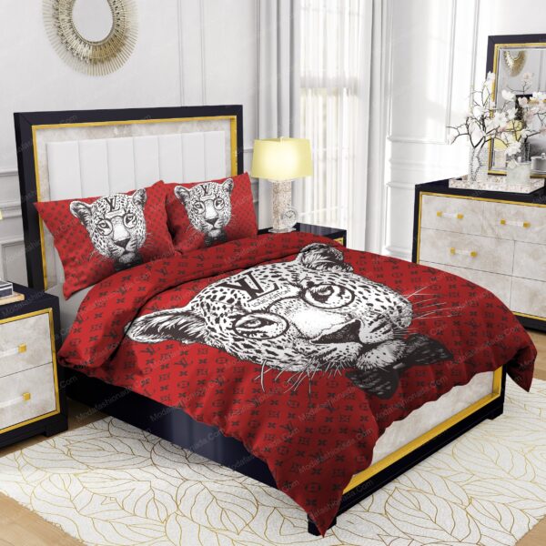 Leopard Head Louis Vuitton Bedding Sets - Image 2
