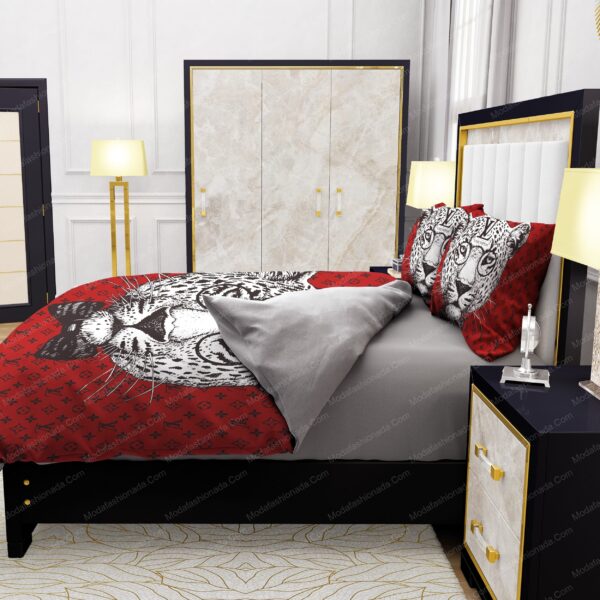 Leopard Head Louis Vuitton Bedding Sets - Image 6