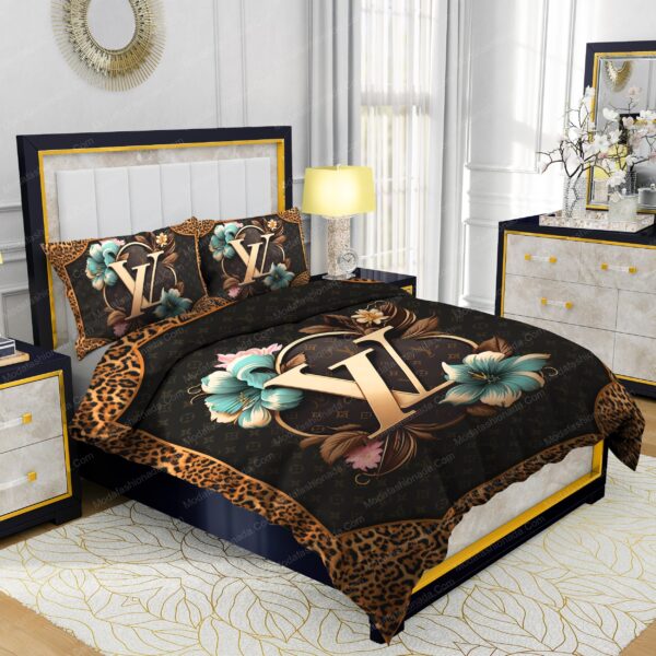 Louis Vuitton Flowers Leopard Pattern Bedding Sets - Image 2
