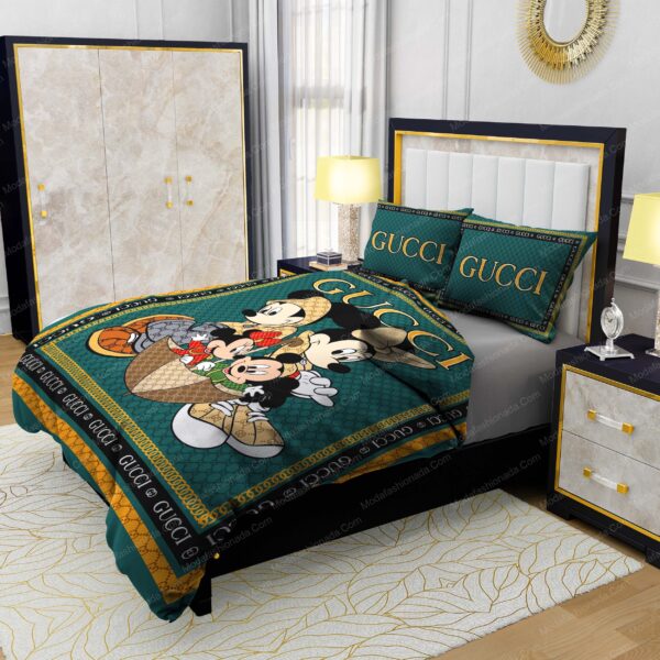 Mickey Mouse And Minnie Mouse Blackish Green Gucci Bedding Sets - Image 2