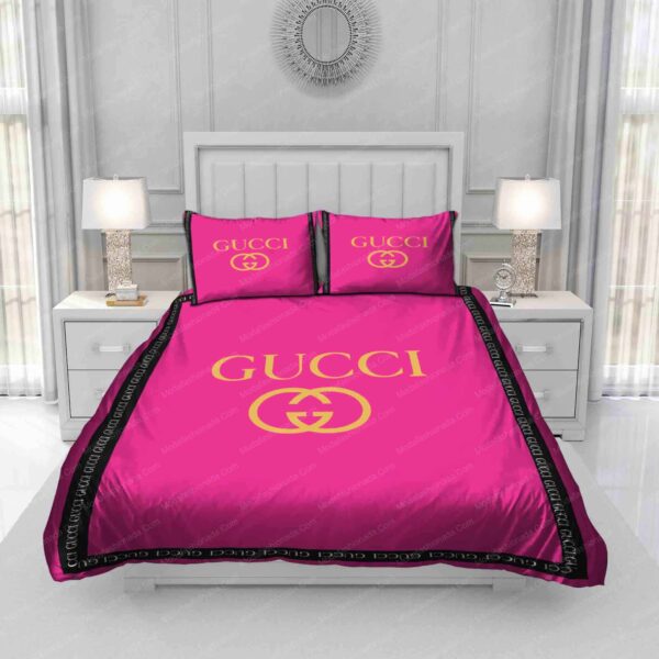 Gold Gucci Logo With Vibrant Pink Bedding Sets - Image 3
