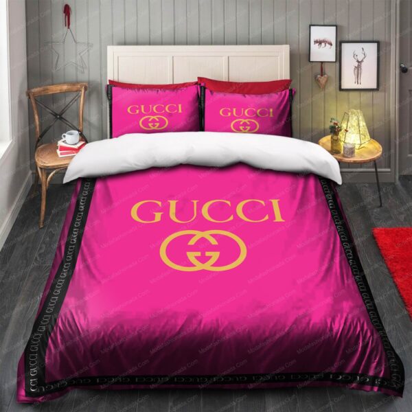 Gold Gucci Logo With Vibrant Pink Bedding Sets - Image 5