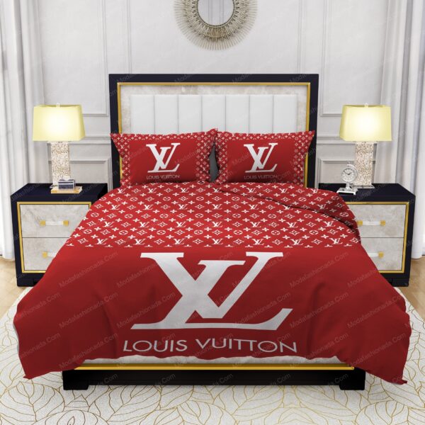 Red Background And White Pattern Louis Vuitton Bedding Sets