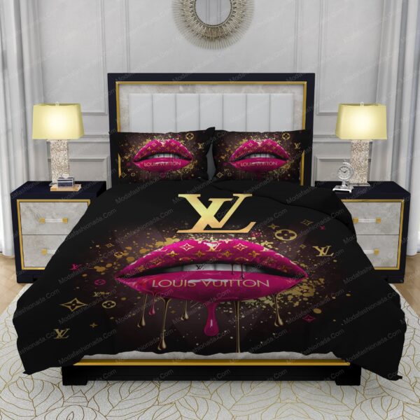 Supreme Louis Vuitton Black Background Bedding Sets