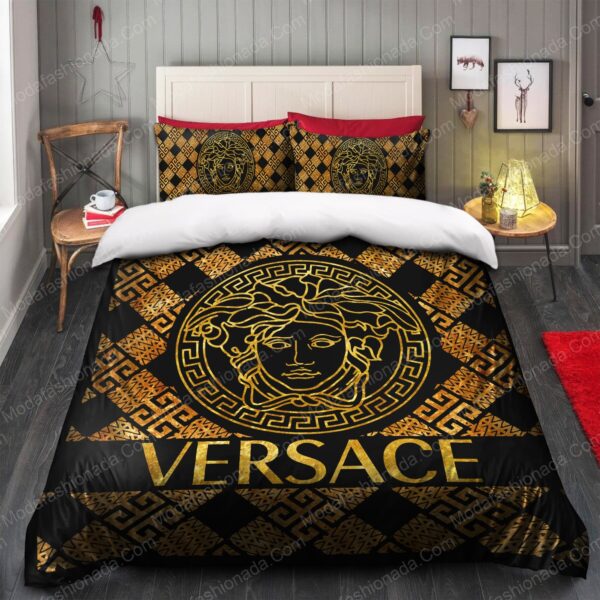 Versace Logo Yellow Pattern Bedding Sets - Image 5